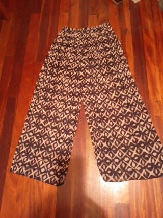 Pantalones ligeros estampados