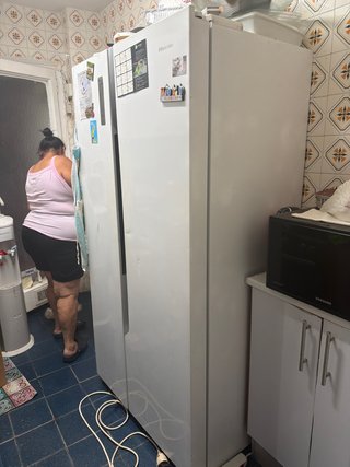 Nevera Americana Hisense 182cm 90 ancho 64 fondo
