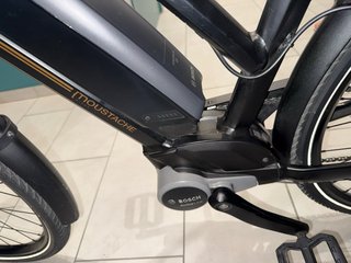 Bicicleta Eléctrica Negra