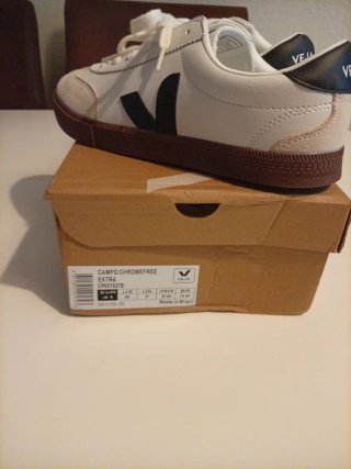 Zapatillas Veja negro y Blanco