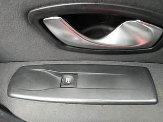 MANDO ELEVALUNAS DELANTERO DERECHO RENAULT MEGANE