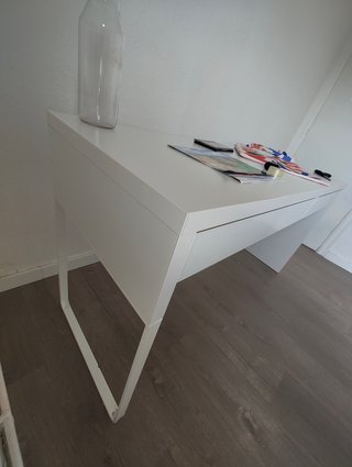 Escritorio IKEA Blanco con cajones - 142 x 50 cm