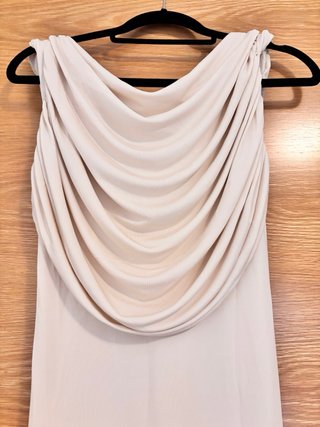 Vestido largo drapeado marfil talla S