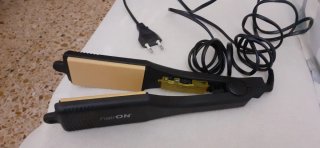 Plancha de pelo hairON negra y beige