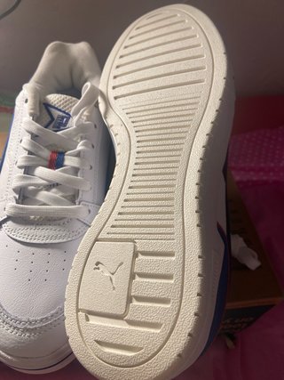 Zapatillas Puma Blancas y Azules