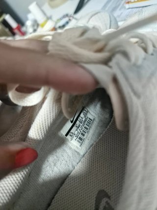 Nike Beige y Gris