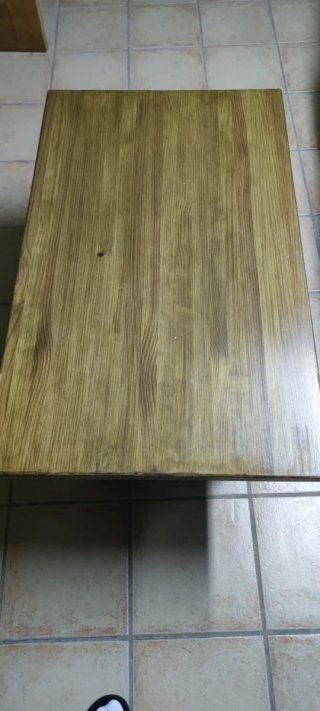Mesa de centro madera maciza.