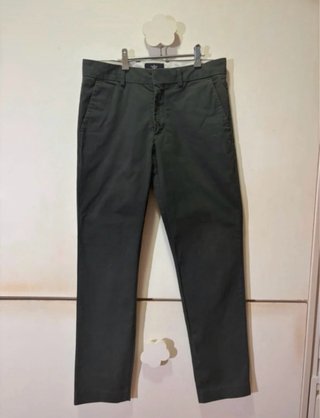 4 Pantalones Dockers Negros