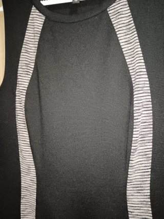 Vestido negro Divided