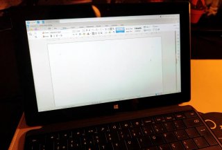 Microsoft Surface Pro 1 (com acessórios)