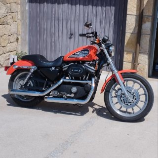Harley Davidson Sportster 883R Naranja