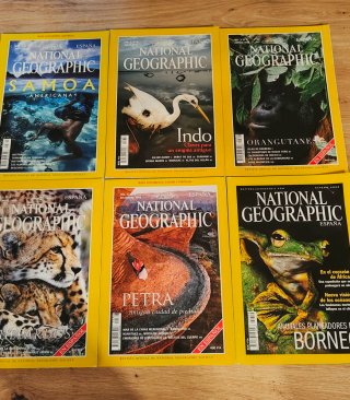 Lote 28 revistas National Geographic + Mapas