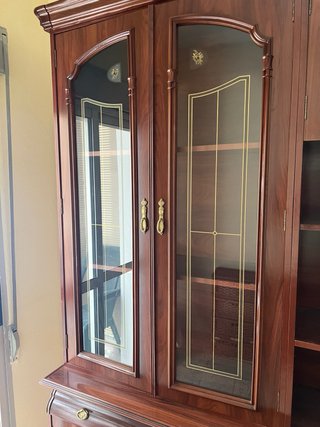 Mueble de salón madera y cristal