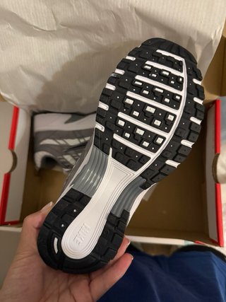Nike P-6000 unisex sin estrenar