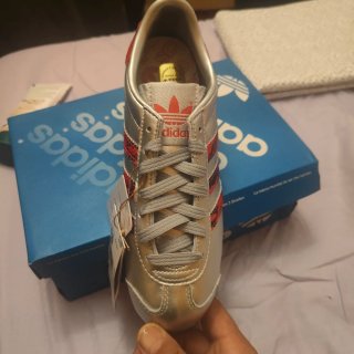 Adidas Country Japan Unisex Rojo/Plata
