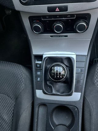 Volkswagen Passat 2011