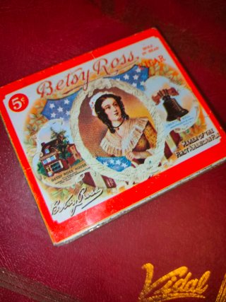 Caja metálica vintage Betsy Ross 5¢