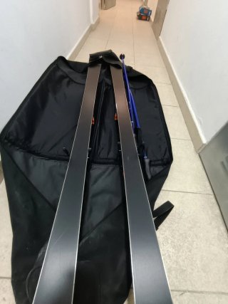 Esquís Volski 170cm + Bastones + Bolsa