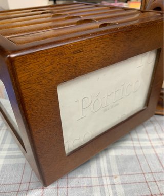Portafotos y cuadro de madera