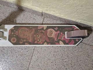 Patín infantil rosa y blanco