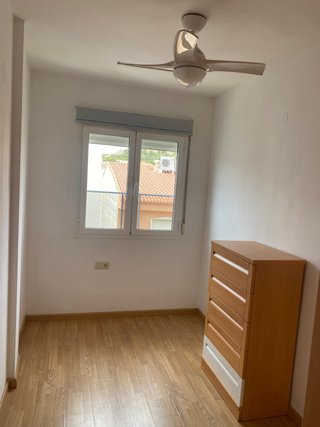 ALQUILER PISO YECLA SOLO TEMPORADA sanitari/profes