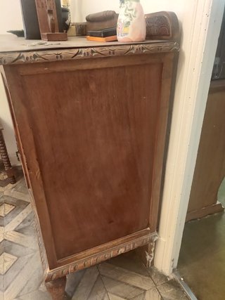 Mueble despensero antiguo de madera