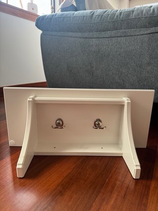 Perchero de madera y banco de almacenaje a juego