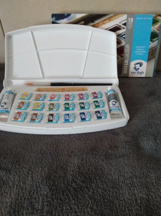 Caja de acuarelas Van Gogh 18+2 colores A ESTRENAR