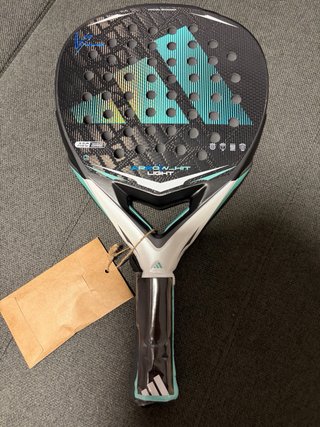 PALA DE PADEL ADIDAS ARROW HIT LIGHT ARI SANCHEZ