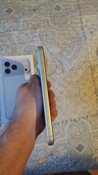 iPhone 17 Pro Max Plata