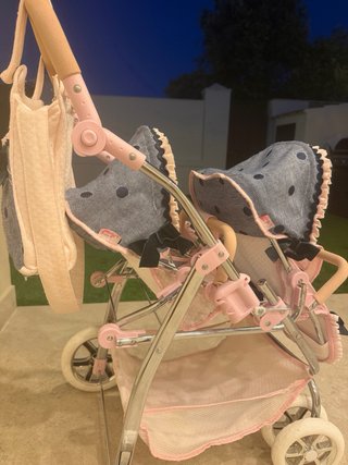 Carrito de muñecas gemelar Arias.