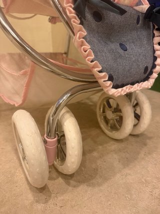 Carrito de muñecas gemelar Arias.