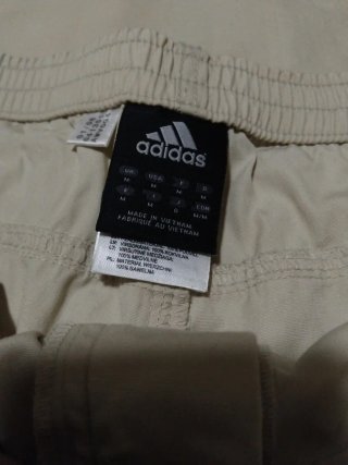 Pantalones cortos Adidas beige