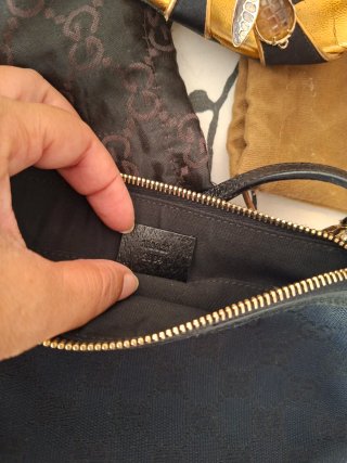 Sandalias y Bolso Gucci Negro y Dorado
