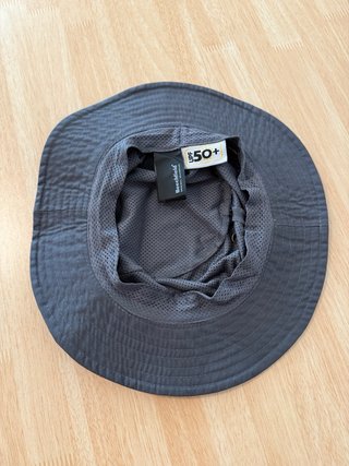Gorro de pescador gris bucket