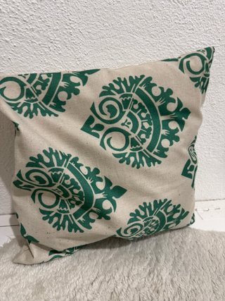 Cojín educativo y decorativo