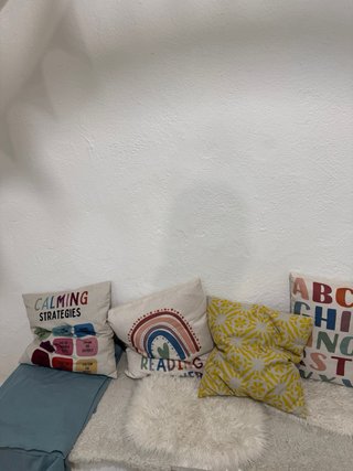 Cojín educativo y decorativo