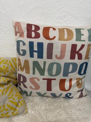 Cojín educativo y decorativo
