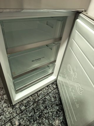 LG ROTO compresor .solo 5 años Está impecable .