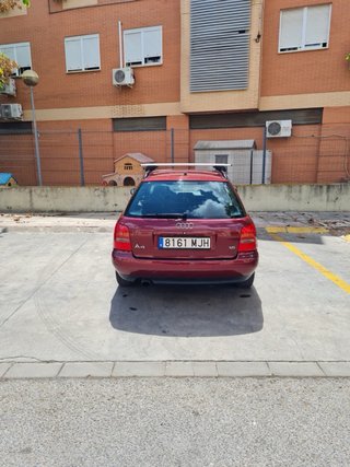 Audi A4 avant 1.6