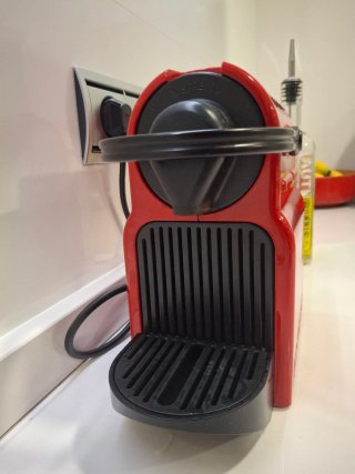Cafetera Nespresso Krups Roja
