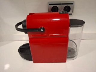 Cafetera Nespresso Krups Roja