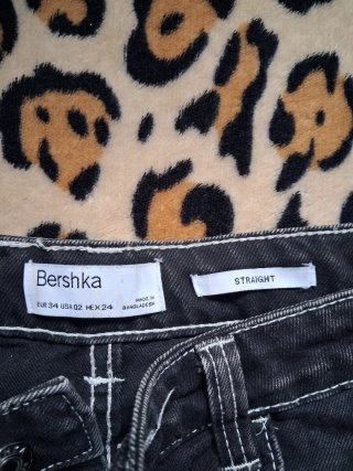 Pantalones vaqueros Bershka negros