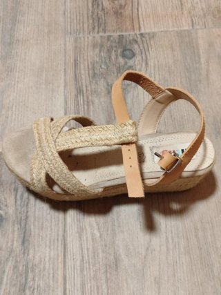 Sandalias M.NG Beige y Dorado