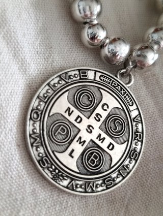 Pulsera San Benito Plateada