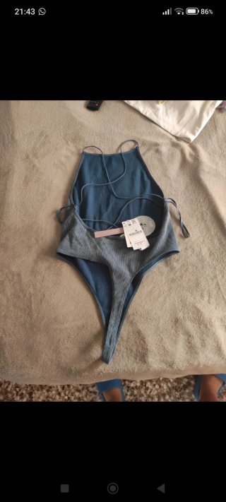 Body Stradivarius azul denim talla única