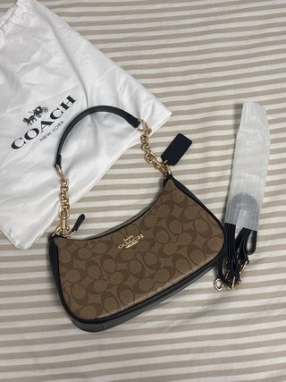 Bolso marca Marrón Dorado Nuevo con etiquetas