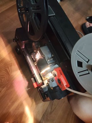 Proyector YELCO Sonoro Negro