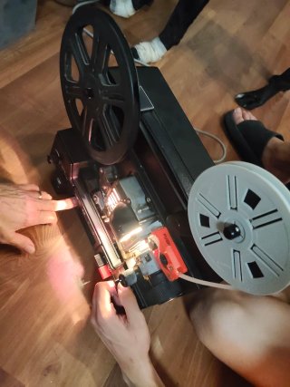 Proyector YELCO Sonoro Negro