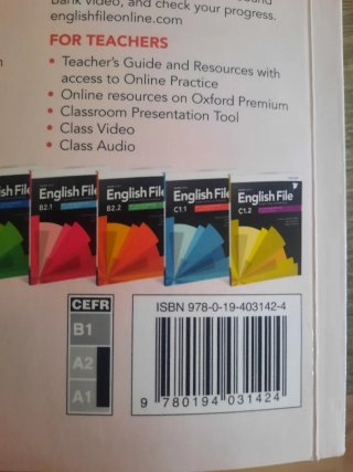 Libro de inglés "English file" A2